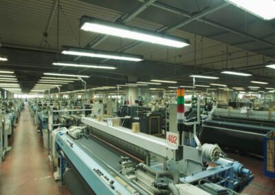 Obsluha tkalcovských stavů (tkadlena, tkadlec)